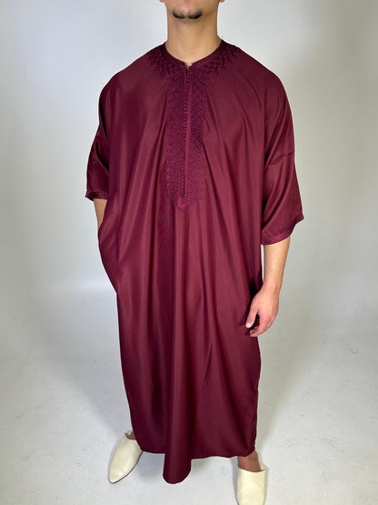 Djellaba Meknes Bordeaux frontview
